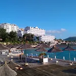 White Residence Apartament