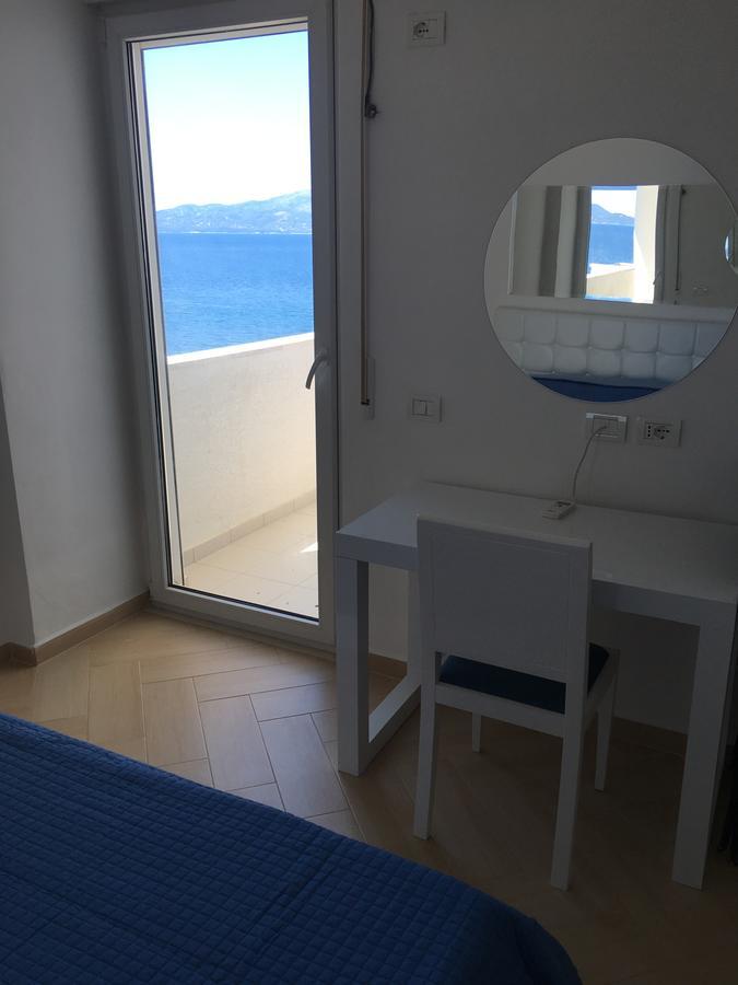 White Sarandë